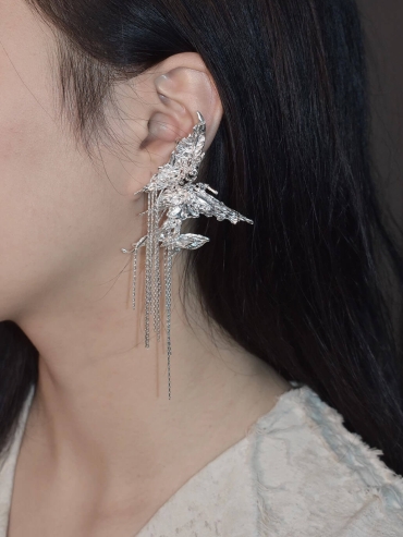 Seeking Rites Twin Butterflies Ear Cuff - Single