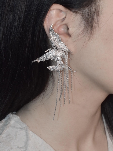 Seeking Rites Twin Butterflies Ear Cuff - Single