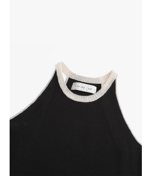 SWAYING Black Basic Tank Top