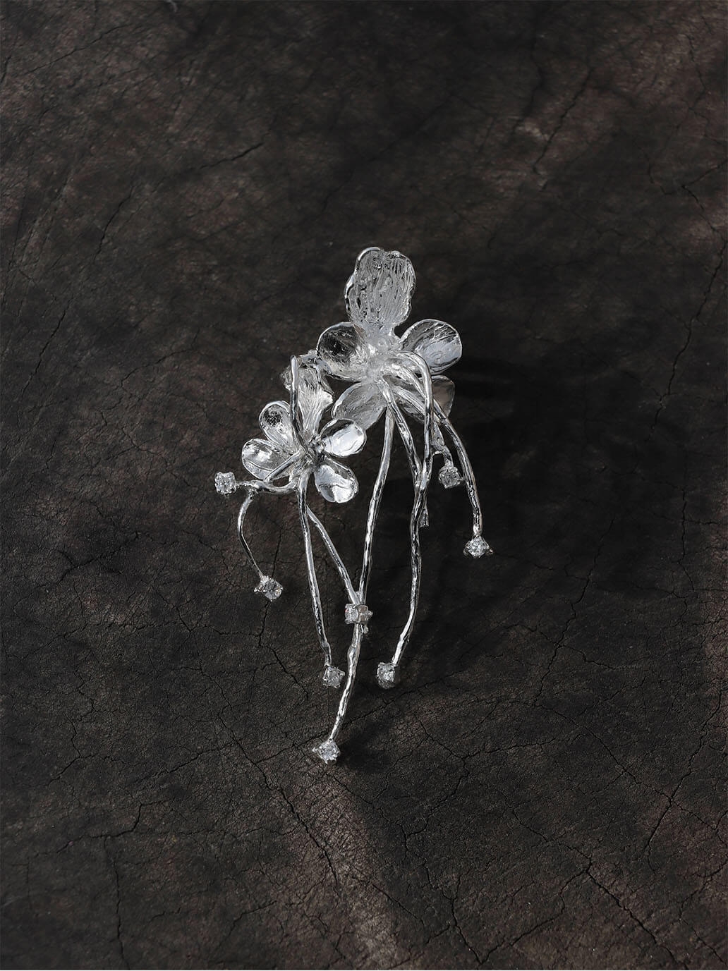 Hibiscus with Agarwood Ear Clip - Single