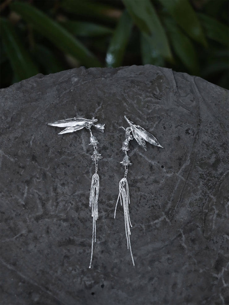 Lily of the Valley Leaf Stud - Single