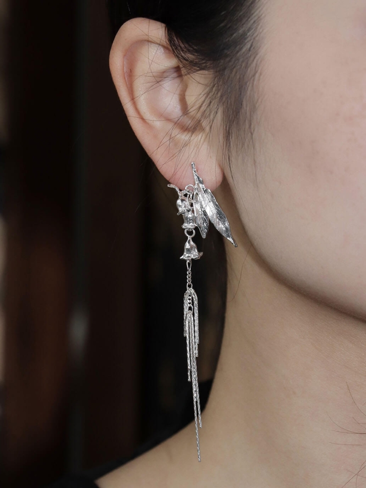 Lily of the Valley Leaf Stud - Single