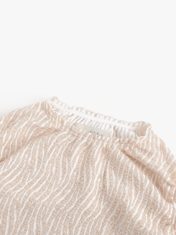 SWAYING Cream Bubble Yarn Top