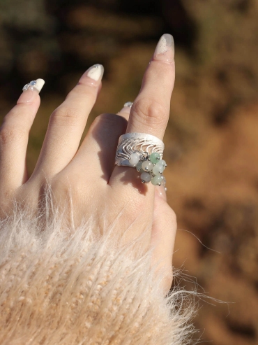 Grapes on the Wall Ring