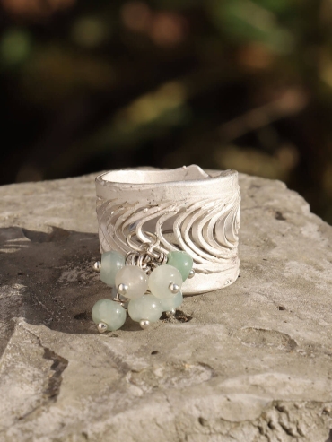 Grapes on the Wall Ring