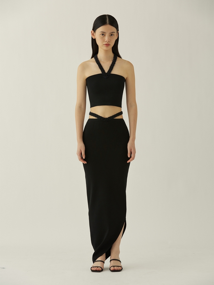 SWAYING Black Camisole