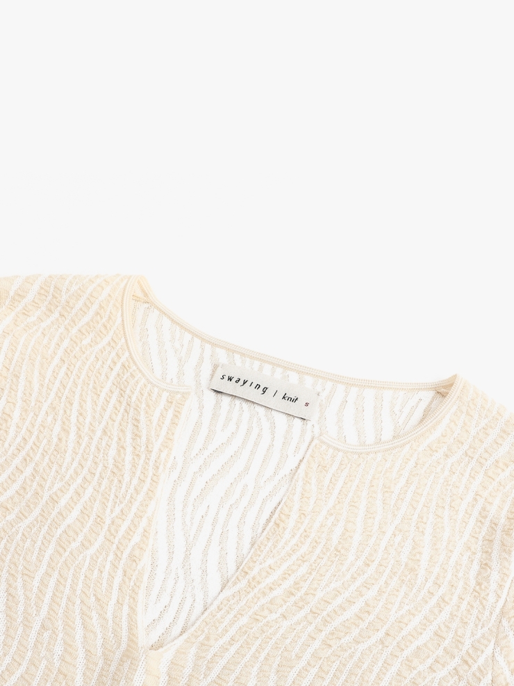 SWAYING Cream Bubble Yarn Classic Knit Top
