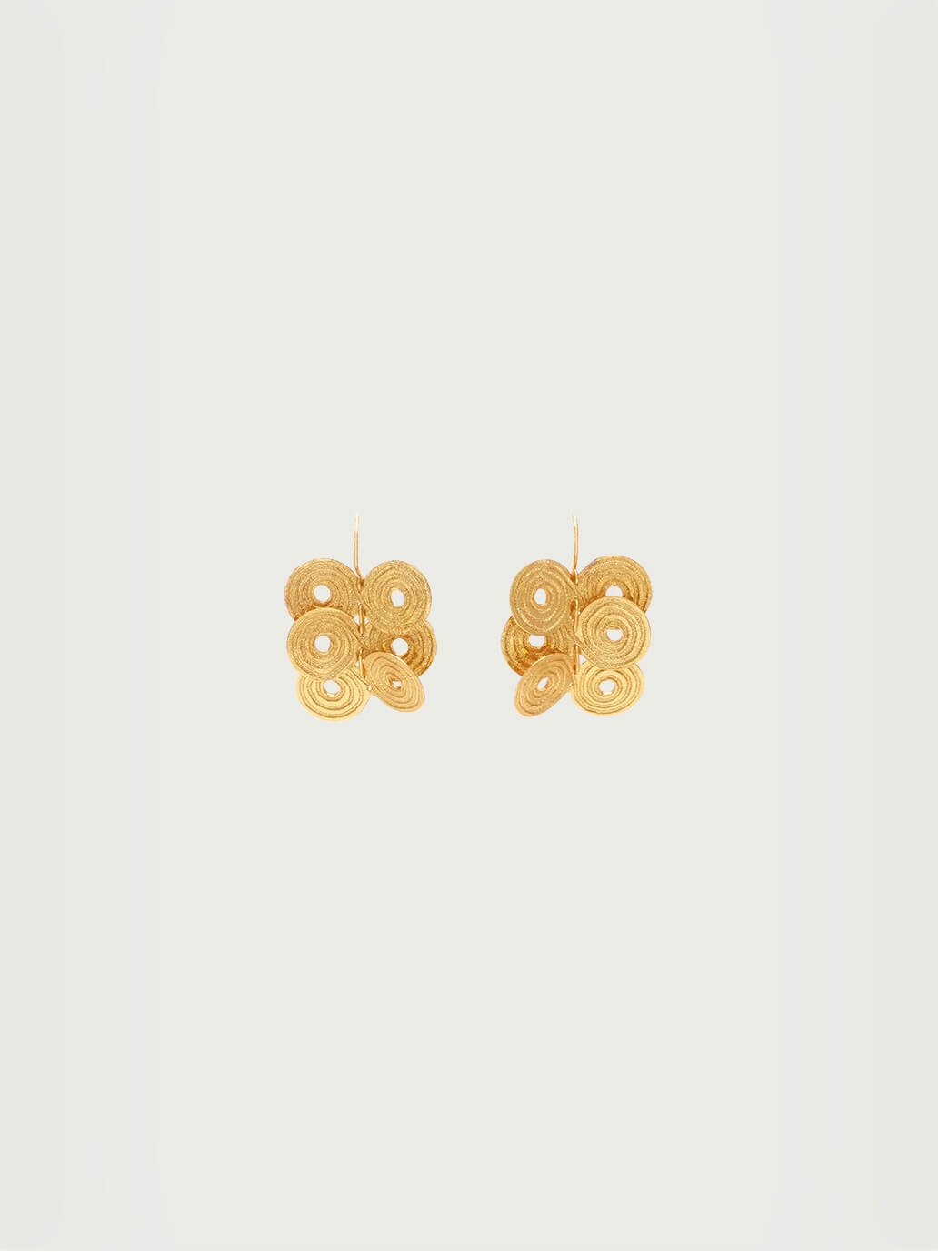 Gold Linked Beads and Cloud Pattern Short Earrings
