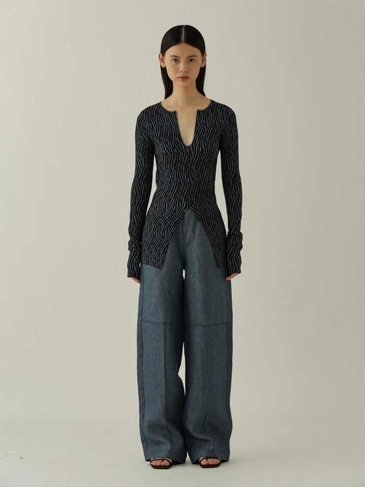SWAYING Navy Bubble Yarn Classic Knit Top