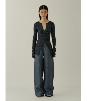 SWAYING Navy Bubble Yarn Classic Knit Top