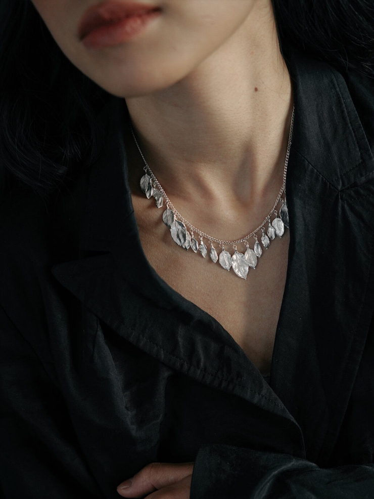 Silver Stoneleaf Necklace
