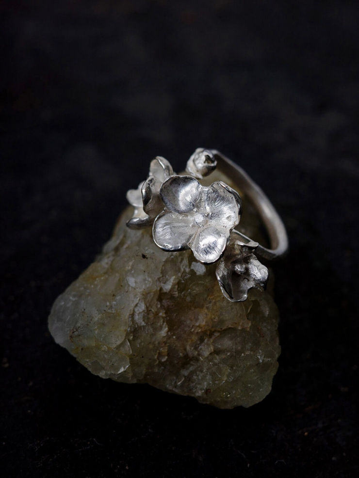 Silver Floral Fragrance Ring