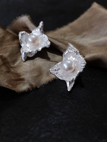 Silver Pearl Calyx Earrings
