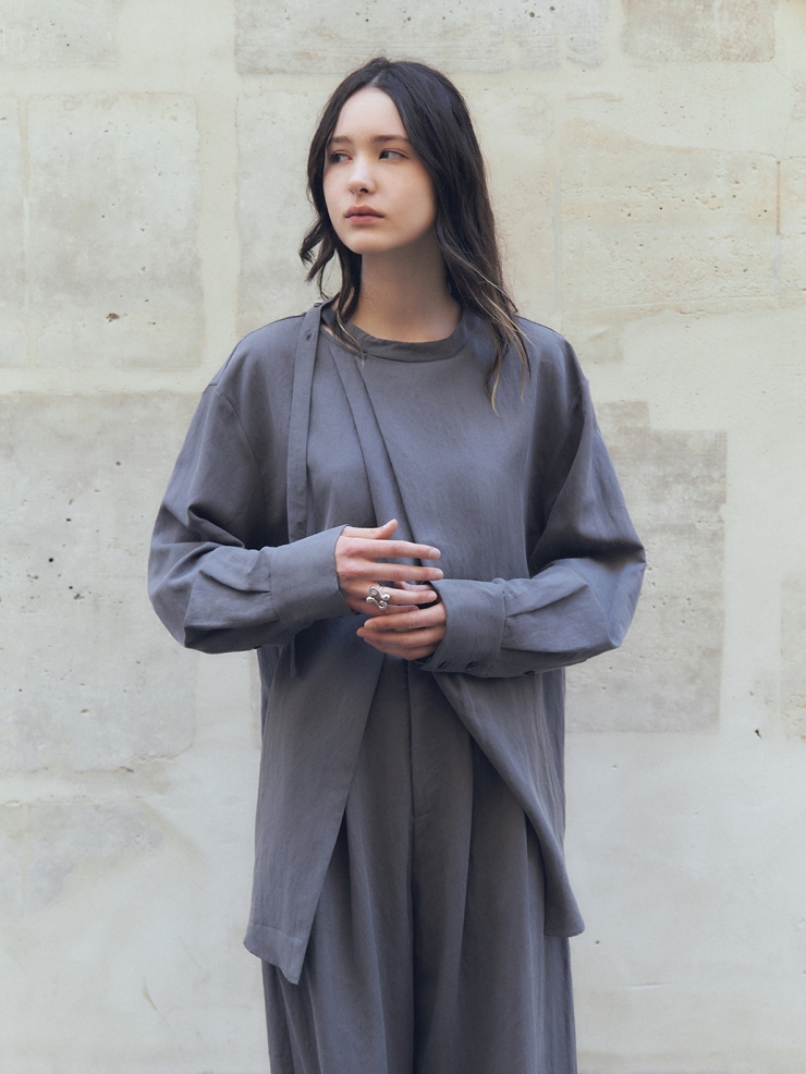 Front-Slit Reversible Shirt