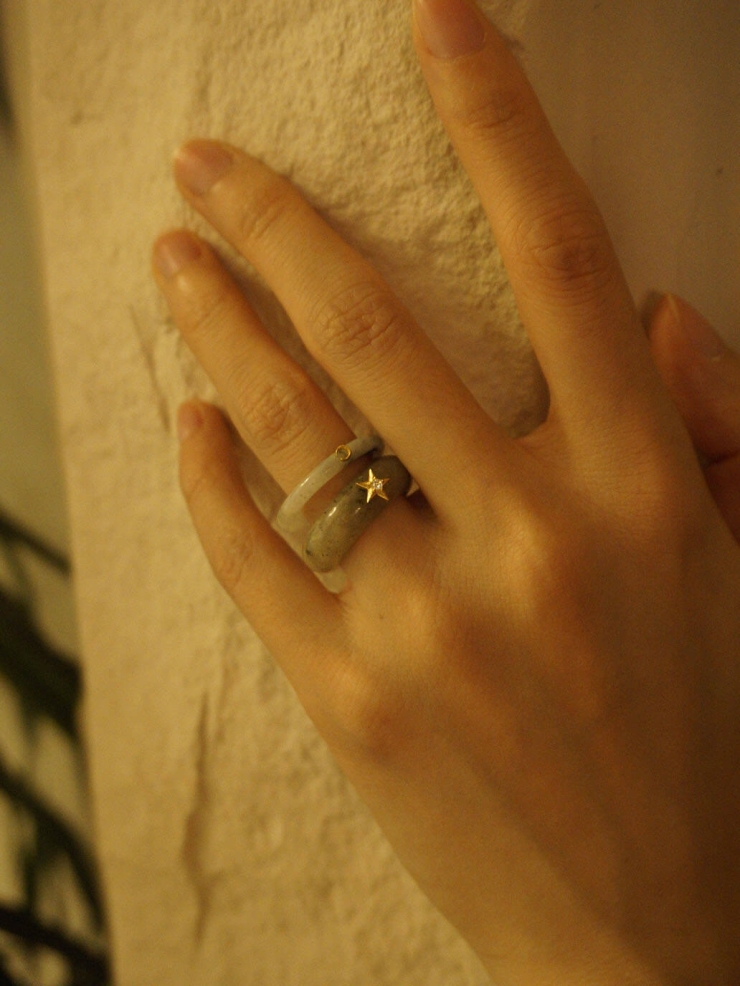 Gray Labradorite Star Ring
