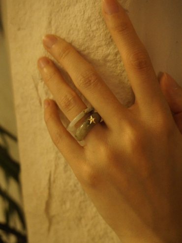 Gray Labradorite Star Ring