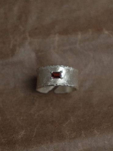 Silver Garnet Corelight Ring