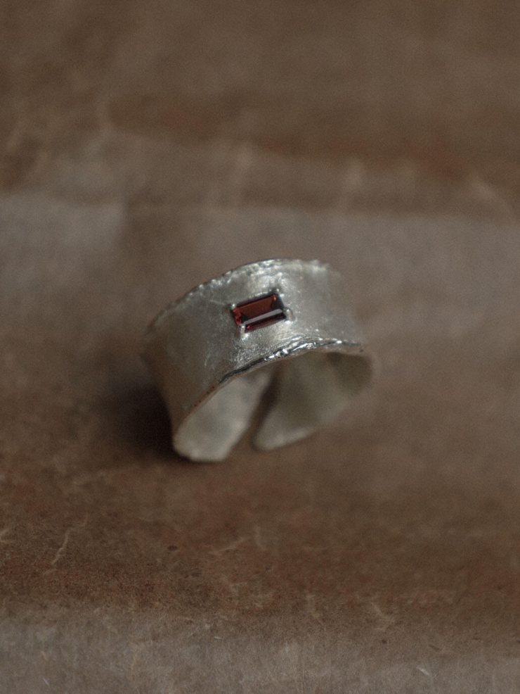 Silver Garnet Corelight Ring