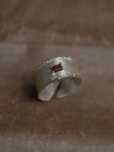 Silver Garnet Corelight Ring