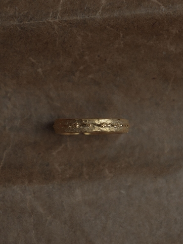 Gold Lustra Ring