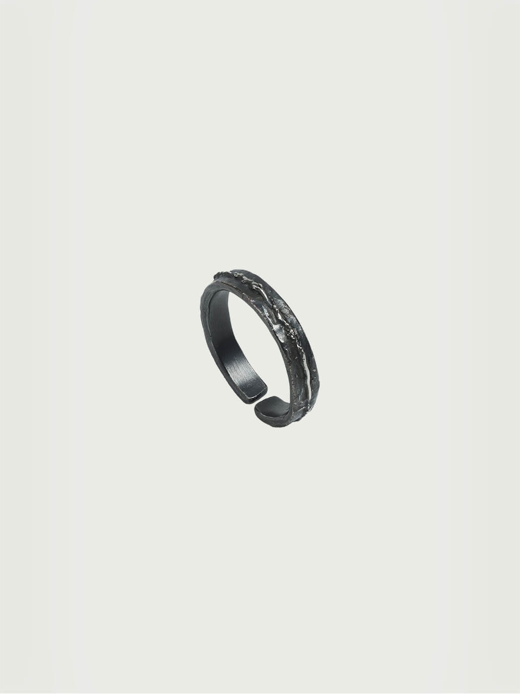 Black Lustra Ring