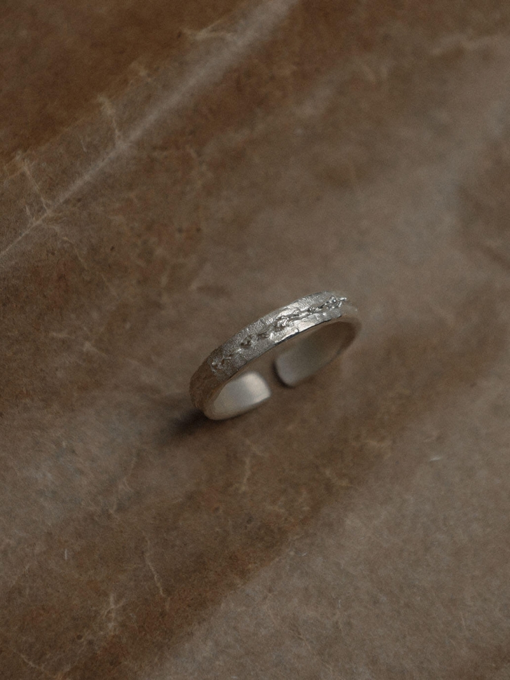 Silver Lustra Ring