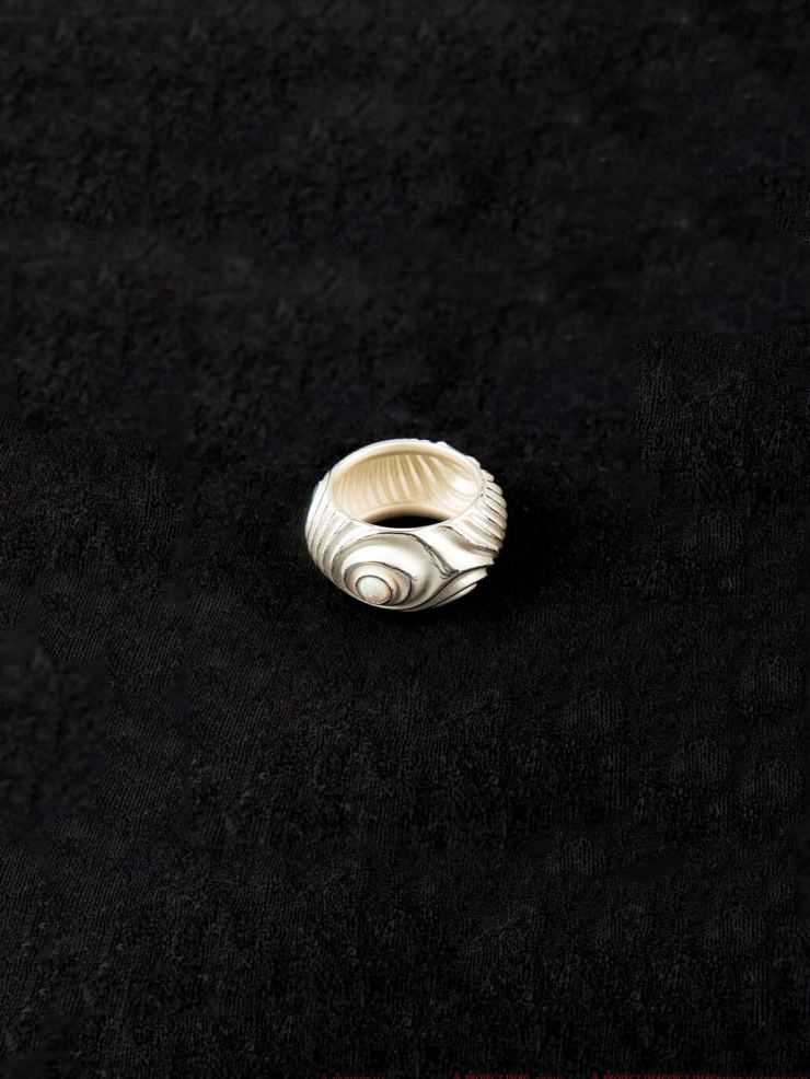 White Eye of Jupiter Ring