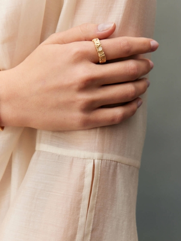 Gold White Jade Impression Ring