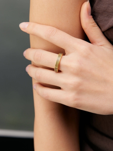 Gold Green Jade Persimmon Calyx Ring