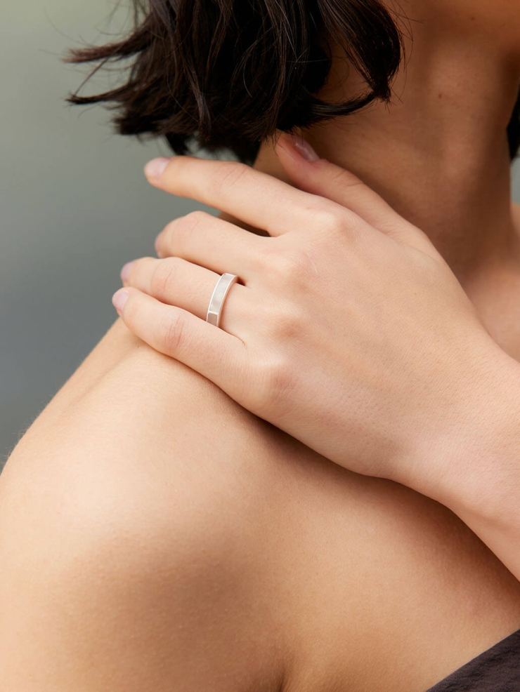 Silver White Jade Persimmon Calyx Ring
