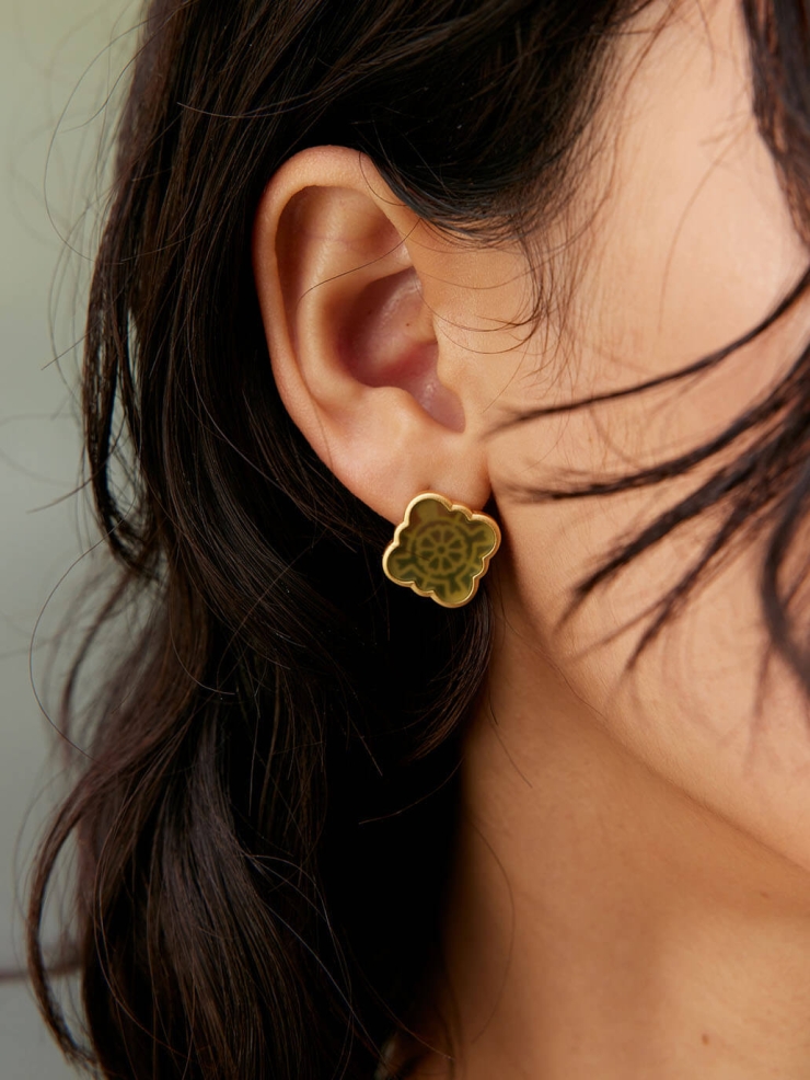 Gold Green Jade Persimmon Calyx Stud Earrings-Large