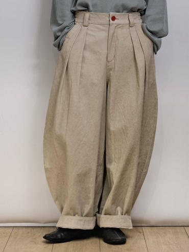 Khaki Pleated Balloon Trousers