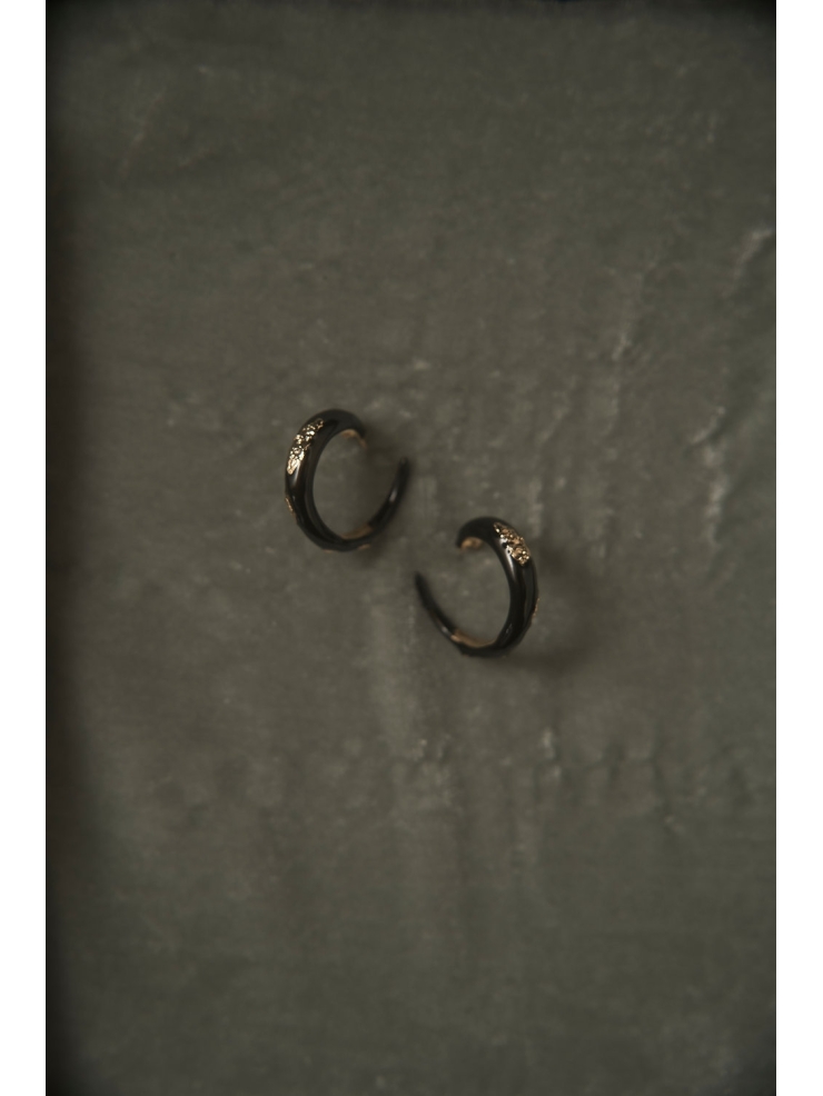 HANYING Black Enamel Textured Hoops (Gold)