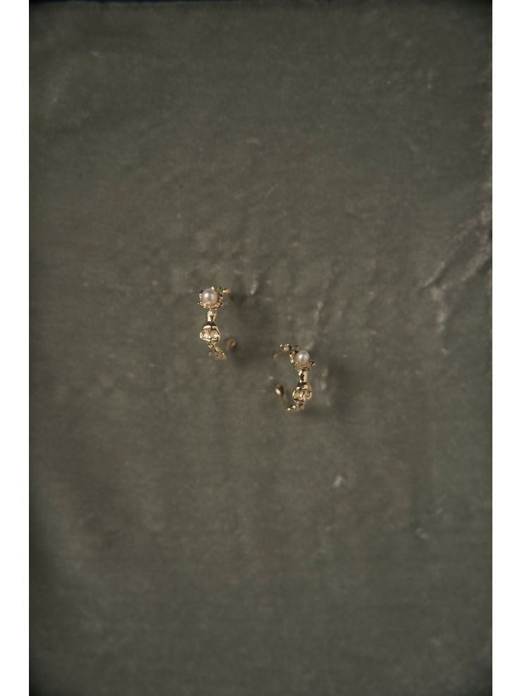 HANYING Gold Floral Skull Earrings
