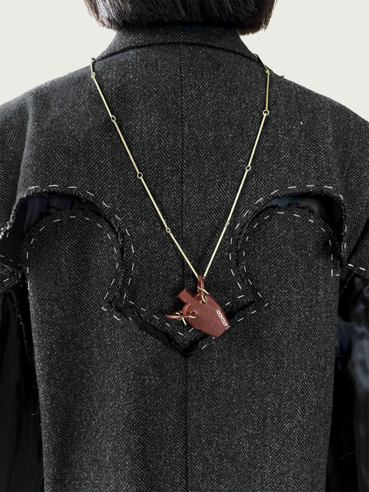 Vintage-Style Handcrafted Leather Vase Sculpture Pendant