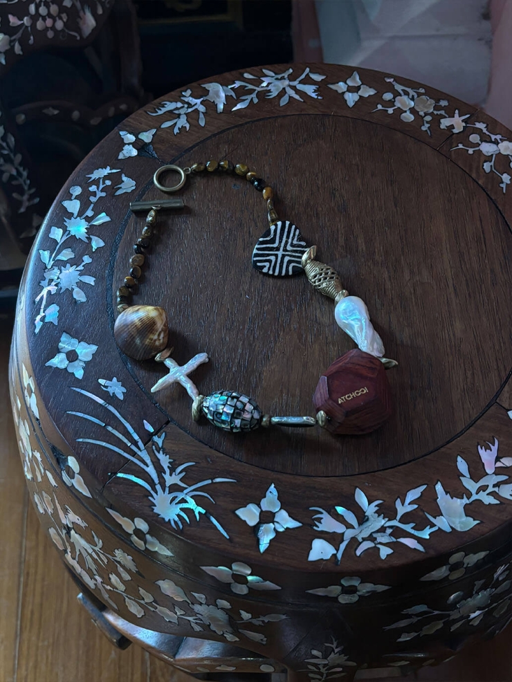 Vintage-Style Faceted Leather Multigem Necklace