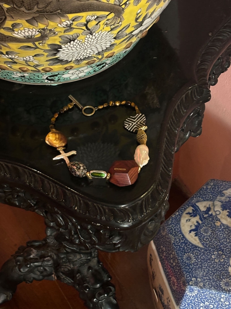 Vintage-Style Faceted Leather Multigem Necklace