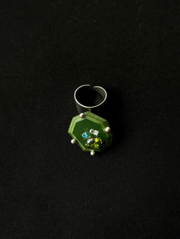 Green Handcrafted Faceted Leather Zircon Ring