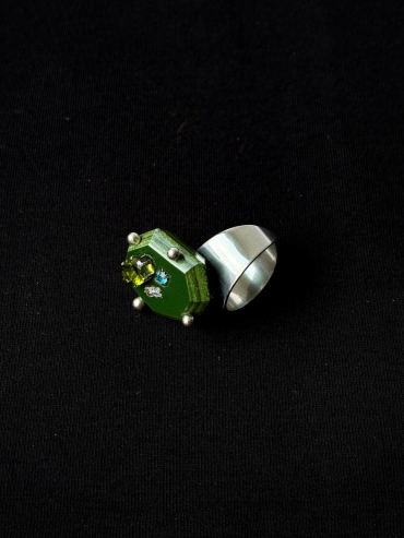 Green Handcrafted Faceted Leather Zircon Ring