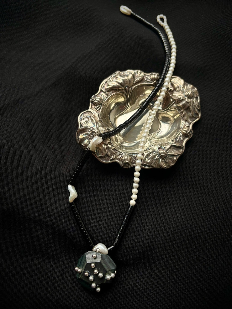 Black & White Faceted Leather Silver Bead Pearl Necklace