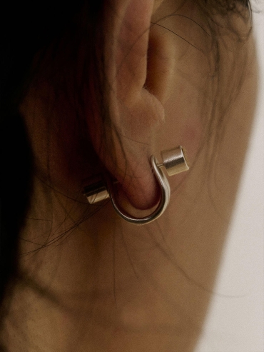 Silver Leather Inlaid Stud Earring-Single