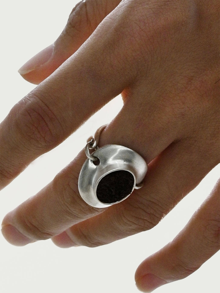 Silver Calf Leather Inlaid Oval Ring