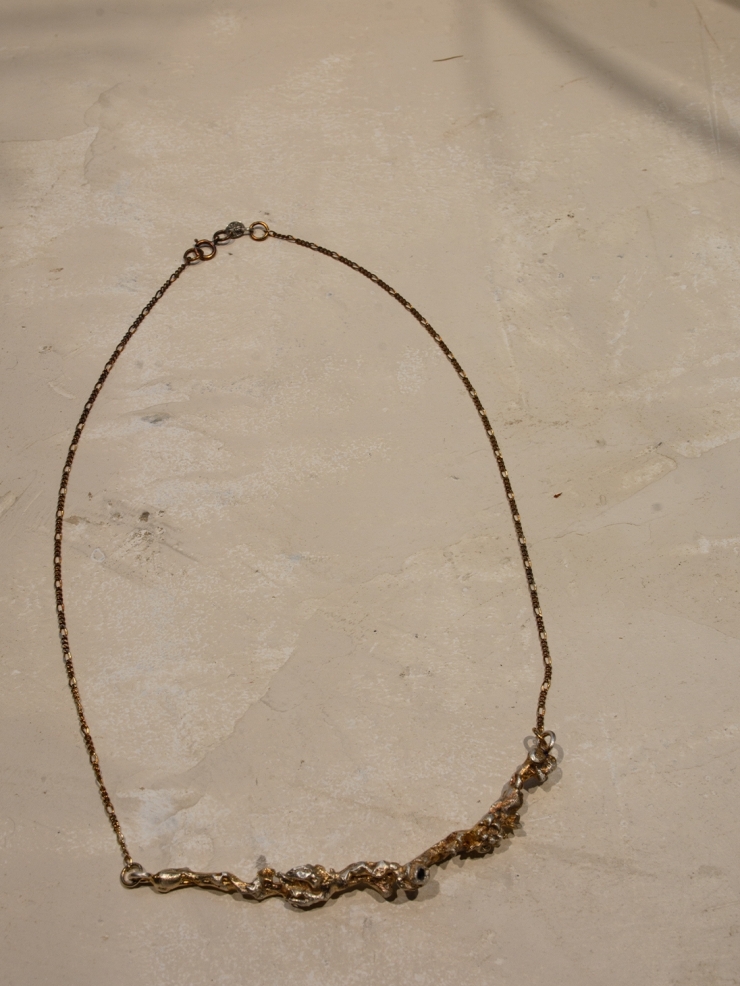 AOKINSIDE Oxidized Gemstone Thorns Necklace
