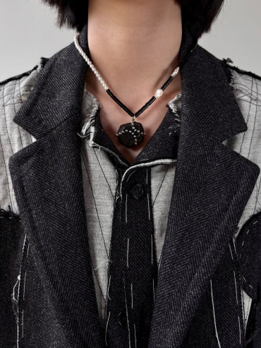 Black & White Faceted Leather Silver Bead Pearl Necklace