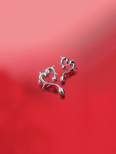 Silver Thorn Heart Earrings