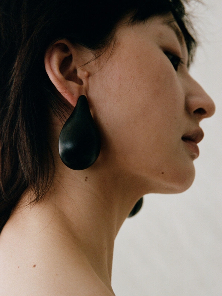 Ladleful Sip, Ebony Stud Earrings