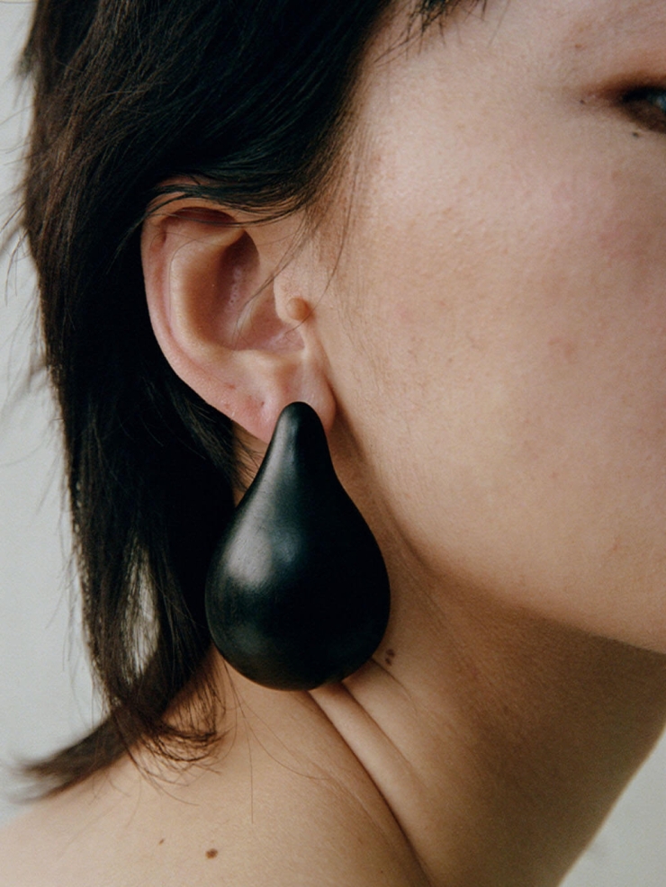 Ladleful Sip, Ebony Stud Earrings