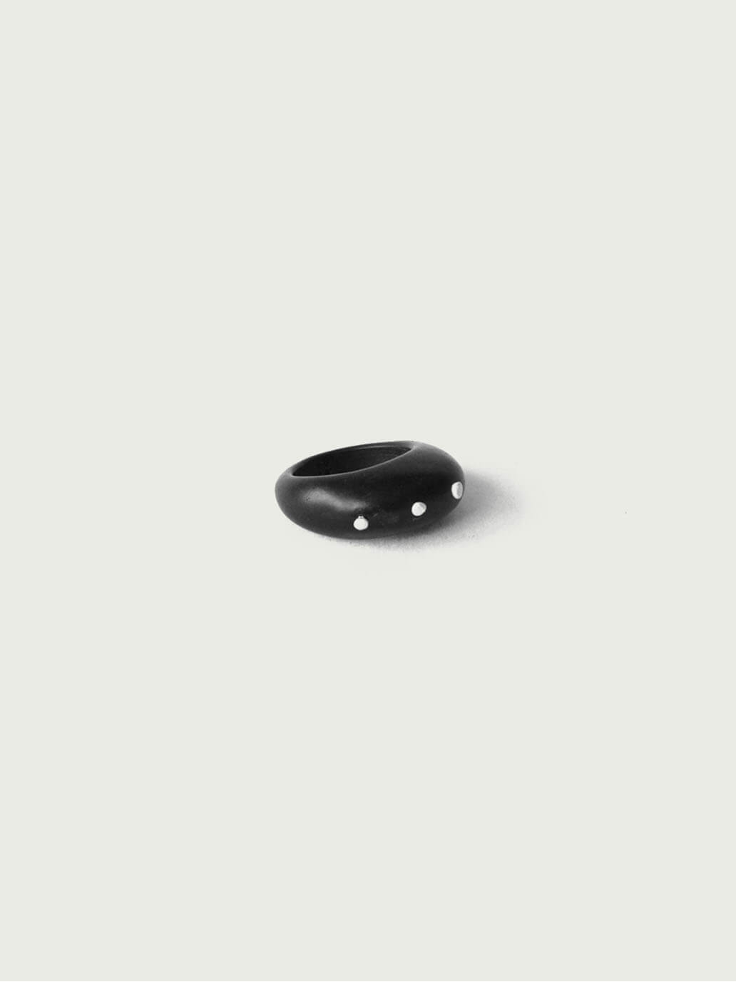 Ju,Ebony and Silver Ring( Small-L)