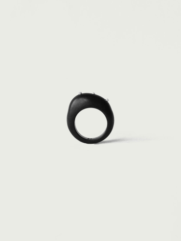 Ju,Ebony and Silver Ring( Small-L)