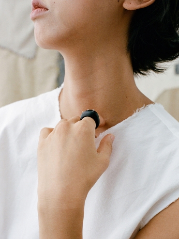 Ju,Ebony and Silver Ring( Small-L)